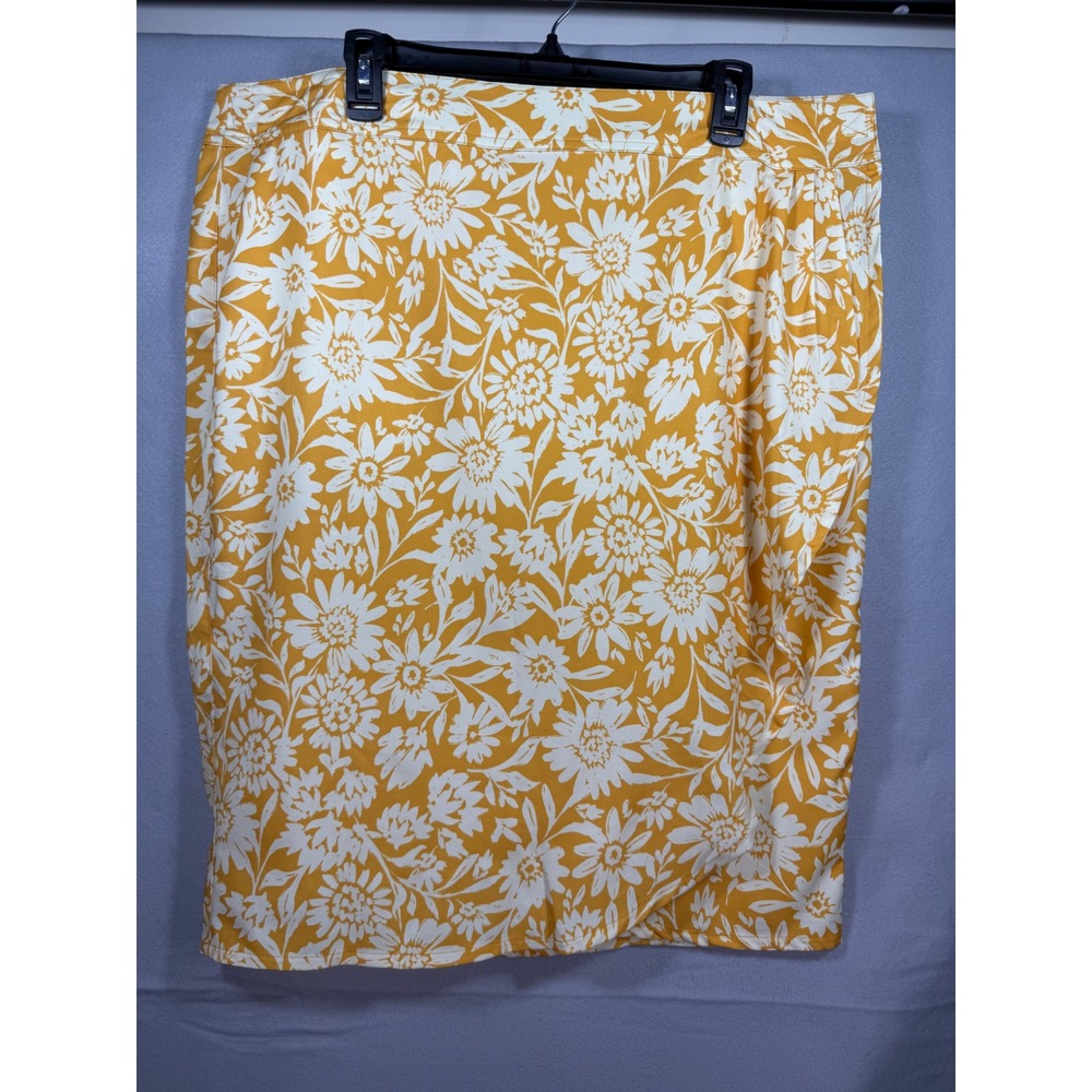 RipSkirt Hawaii Yellow White Floral Wrap Skirt XXL Quick Dry Midi Length
